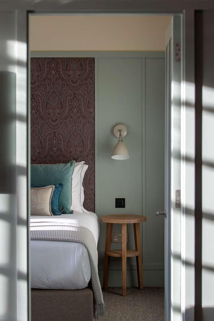 Cheval Abbey Strand Apartments, At Holyrood Edinburgh Bilik gambar